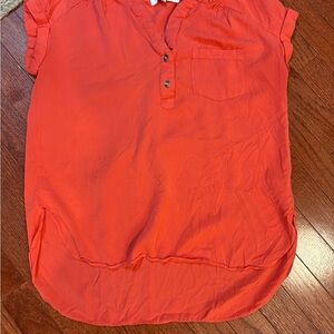 Women's coral/orange Top